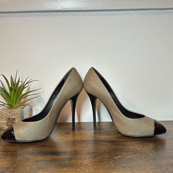 Giuseppe Zanotti Stiletto Pumps - Picture 11 of 12